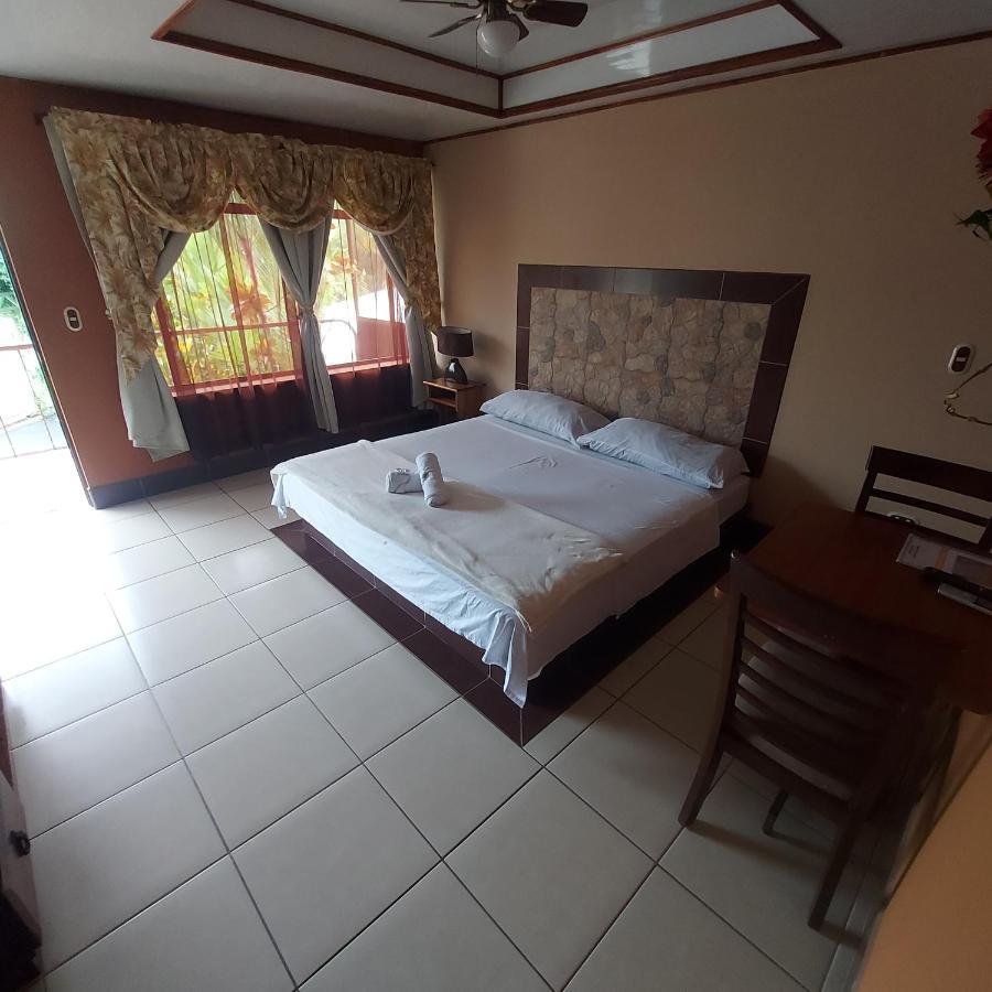 Hotel Torre Fuerte Venecia Екстериор снимка