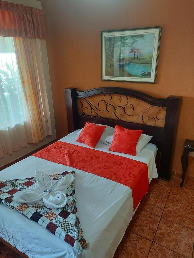 Hotel Torre Fuerte Venecia Екстериор снимка