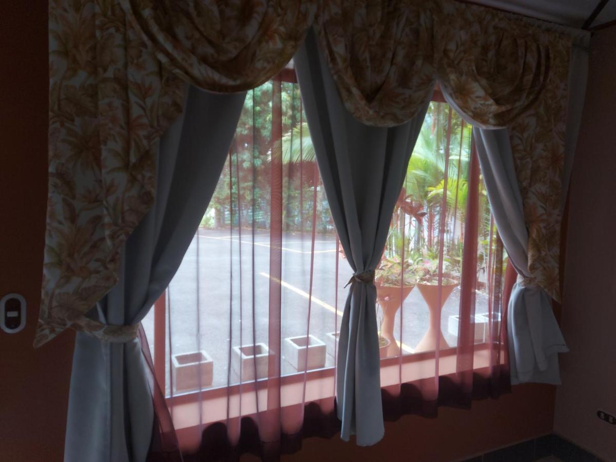 Hotel Torre Fuerte Venecia Екстериор снимка