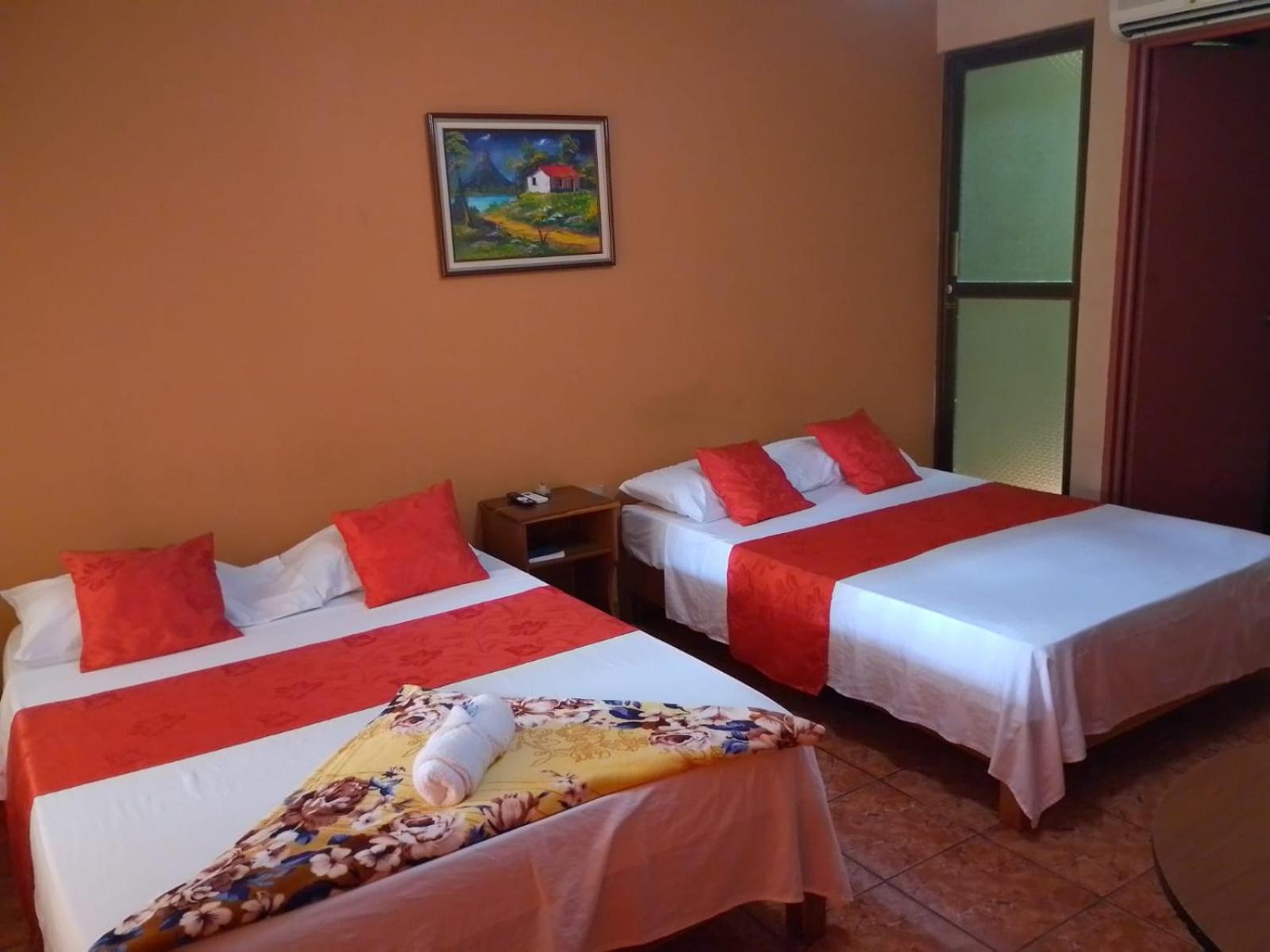 Hotel Torre Fuerte Venecia Екстериор снимка