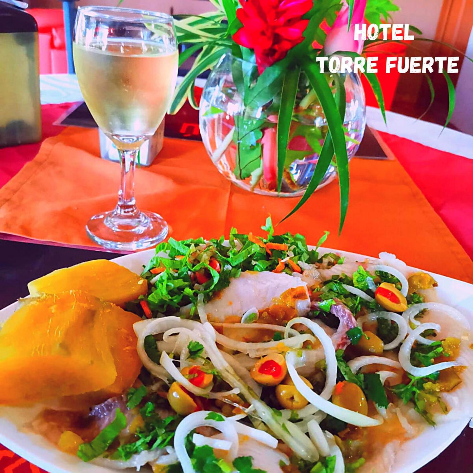 Hotel Torre Fuerte Venecia Екстериор снимка